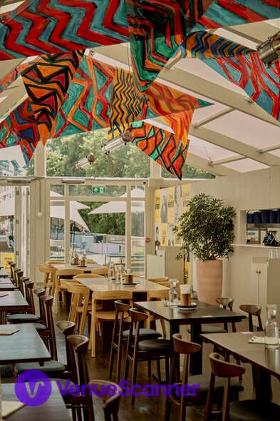 Indoor Bar (Semi-Exclusive), Setlist photo #3