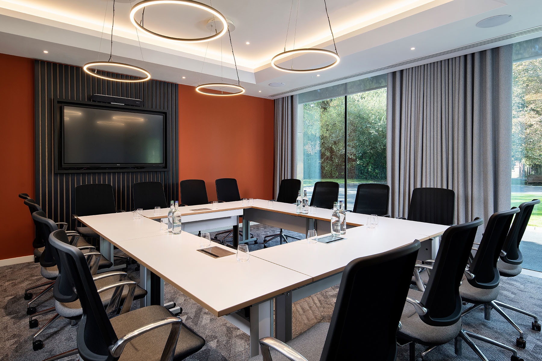 Photo of Holiday Inn Shepperton, The Fourth Wall