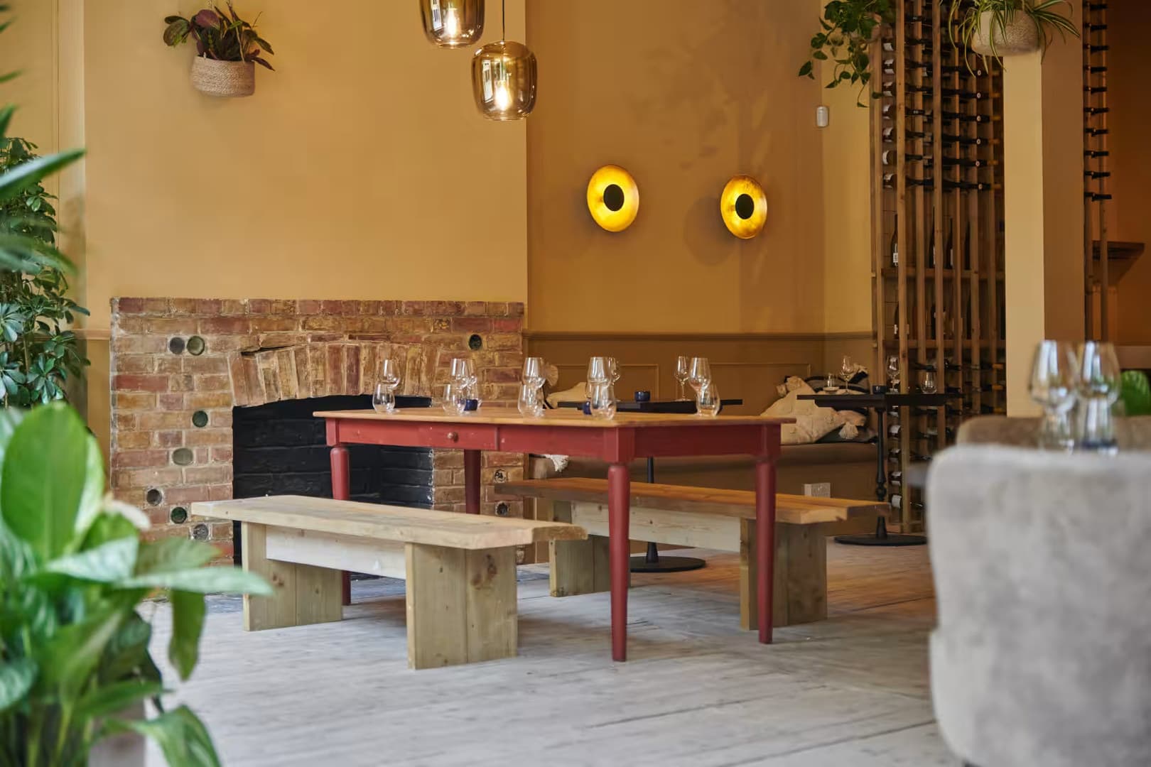 The Main Room, Aspen & Meursault photo #4