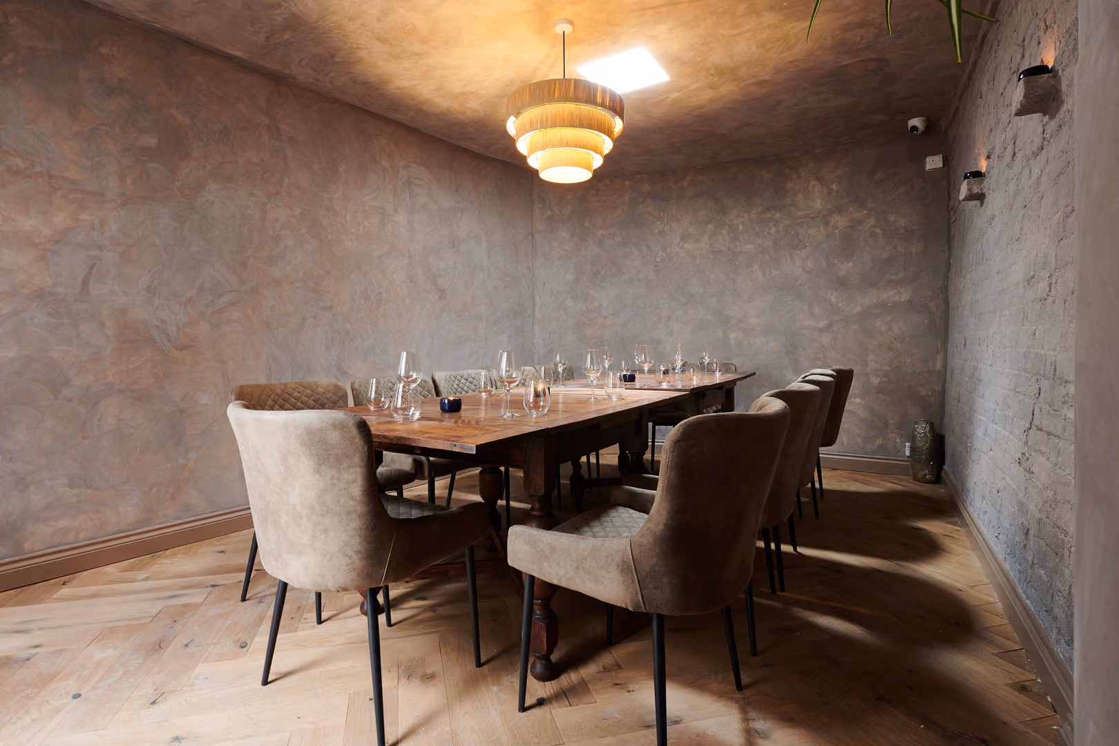The Main Room, Aspen & Meursault photo #11
