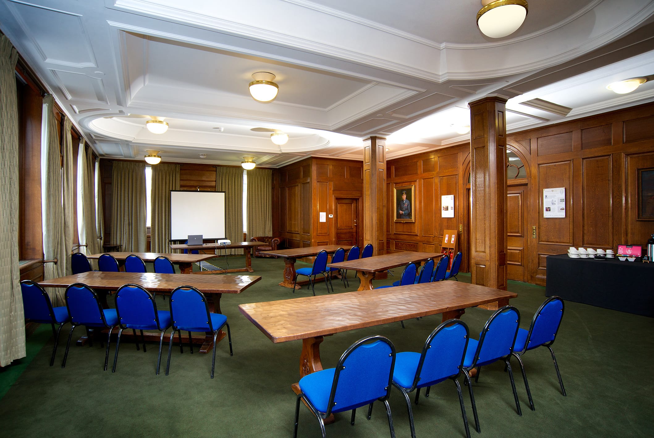 Photo of Goodenough College, Churchill Room