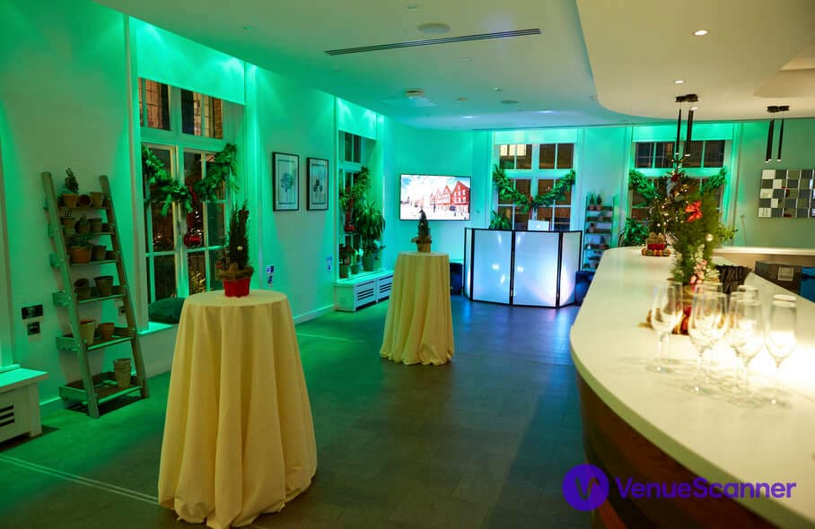 The Green House, No.11 Cavendish Square photo #2