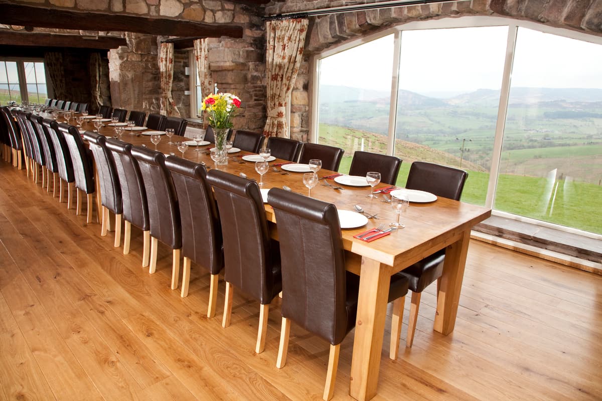 Dining / Meeting Room