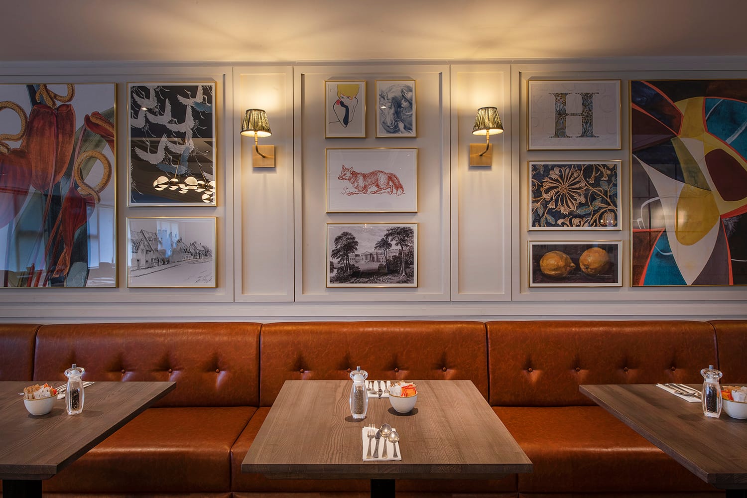 Photo of Horwood House, The Manor Lounge