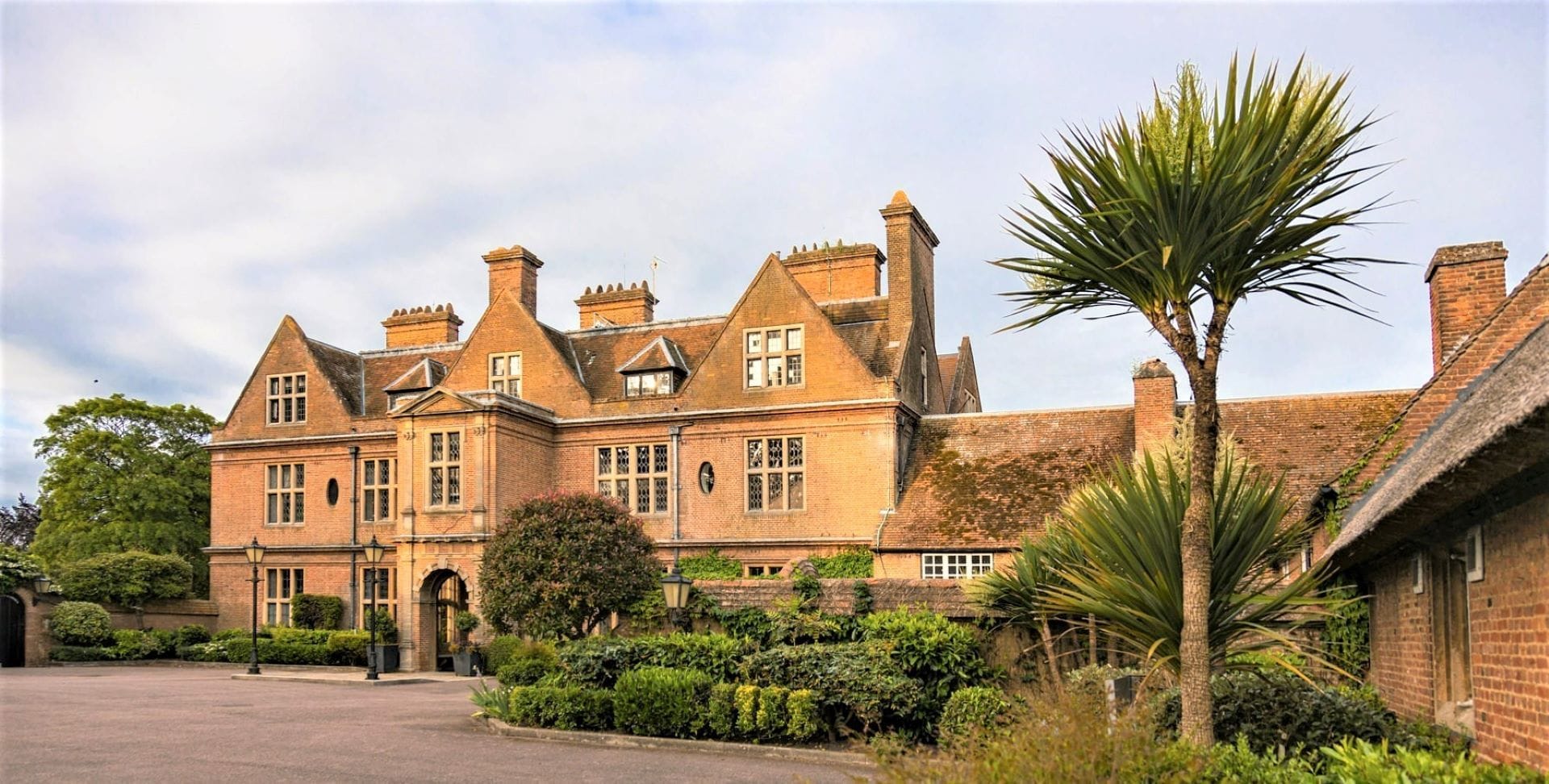 Photo of Horwood House, The Manor Lounge