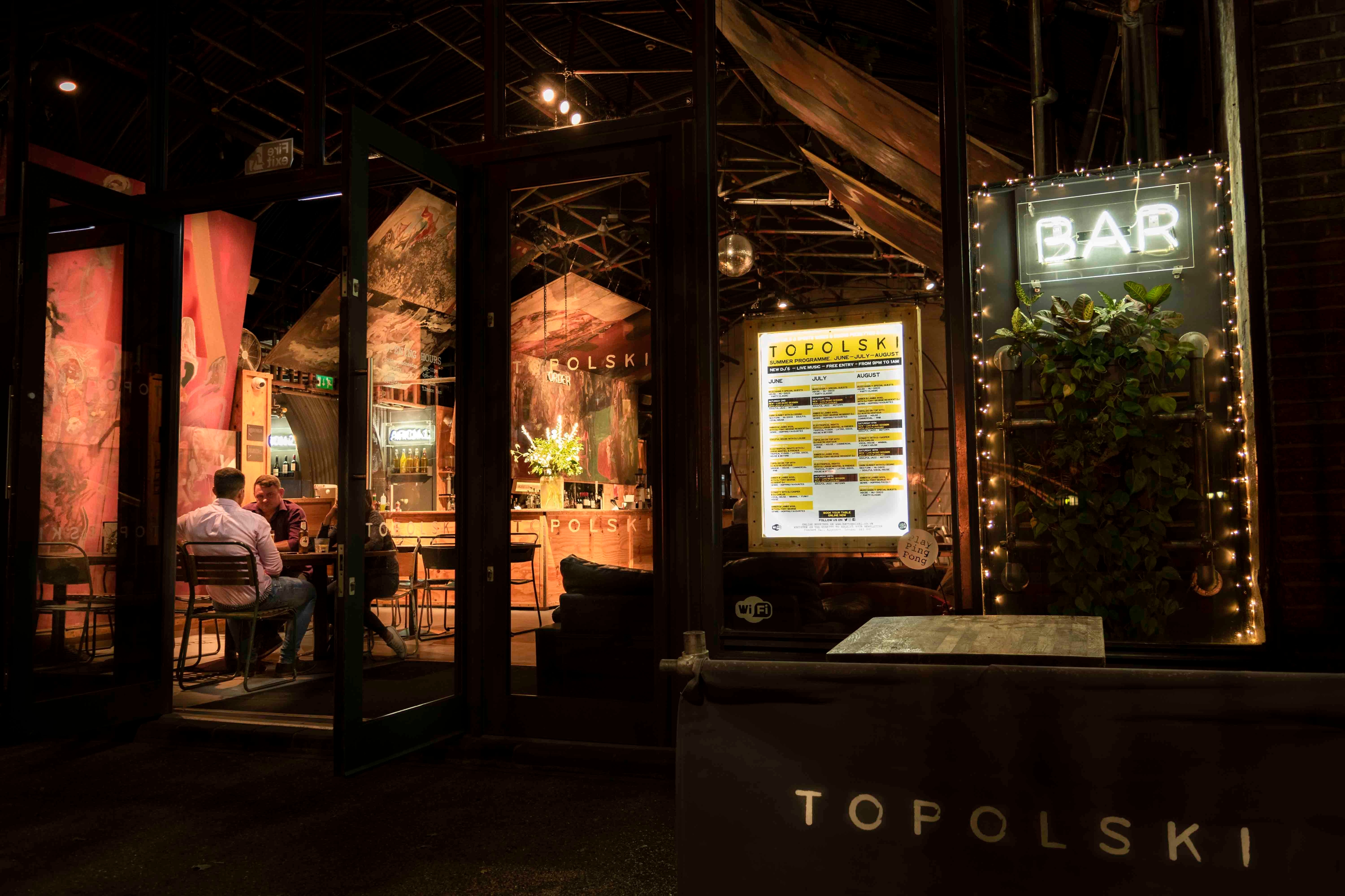 Photo of Keystone Crescent, Arch 2