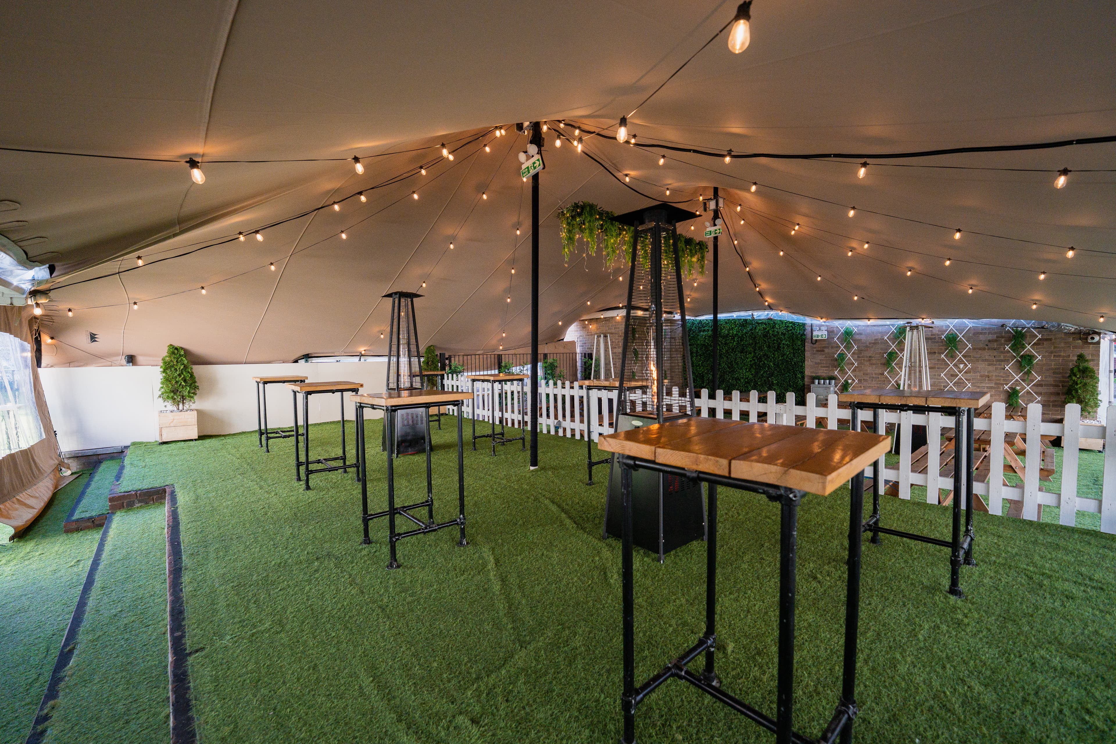 General Enquiries, Finsbury Square Garden Bar photo #4