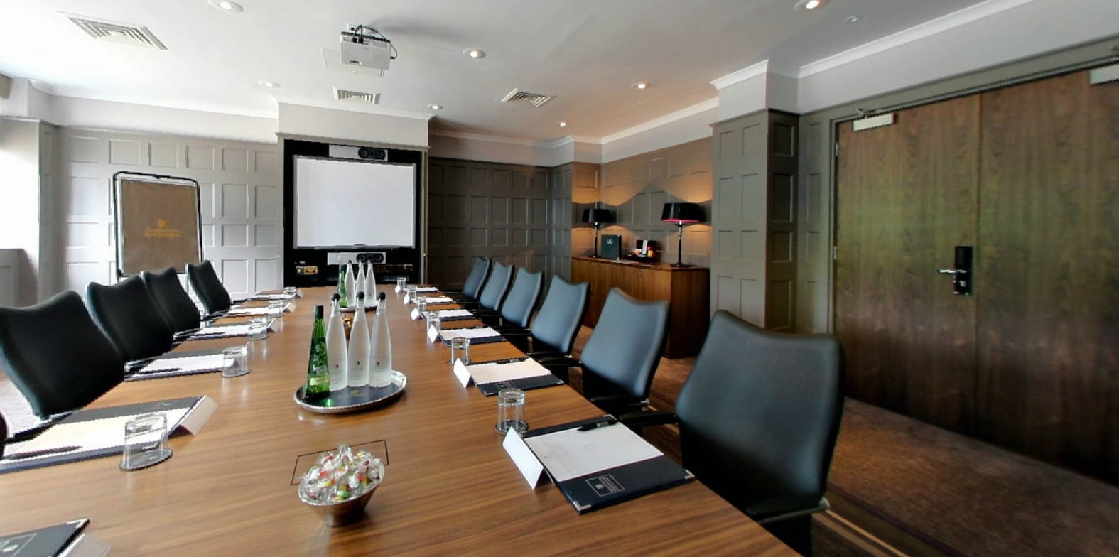 Photo of Macdonald Berystede Hotel & Spa, Windlesham Boardroom