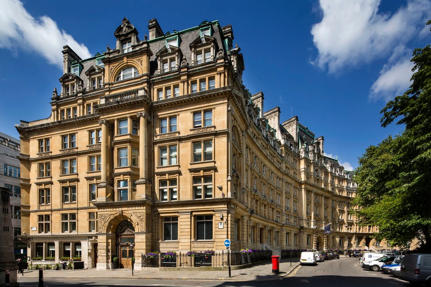 Photo of Salisbury House, Trillion