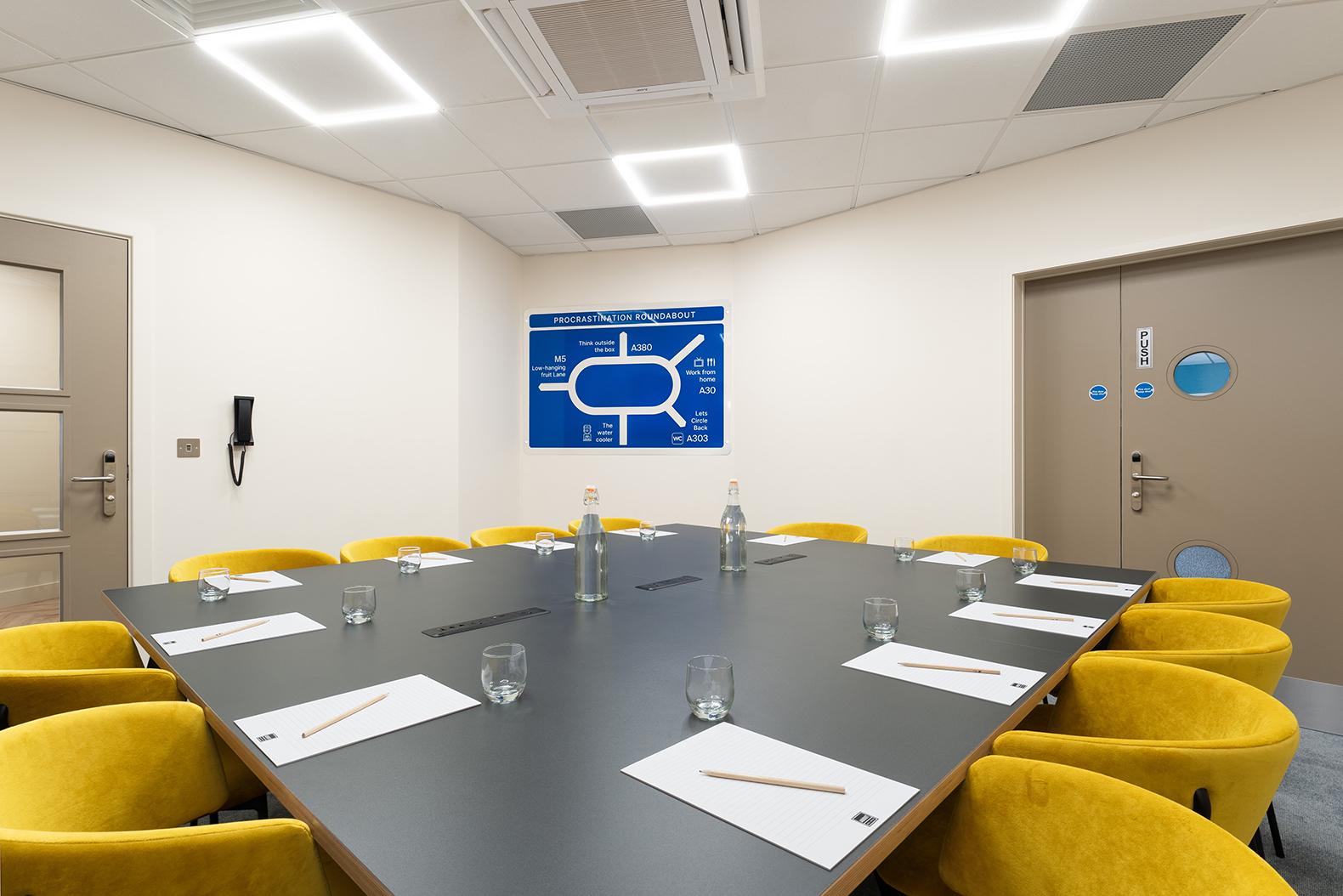 Round-About Board Room, Hampton By Hilton Torquay photo #1