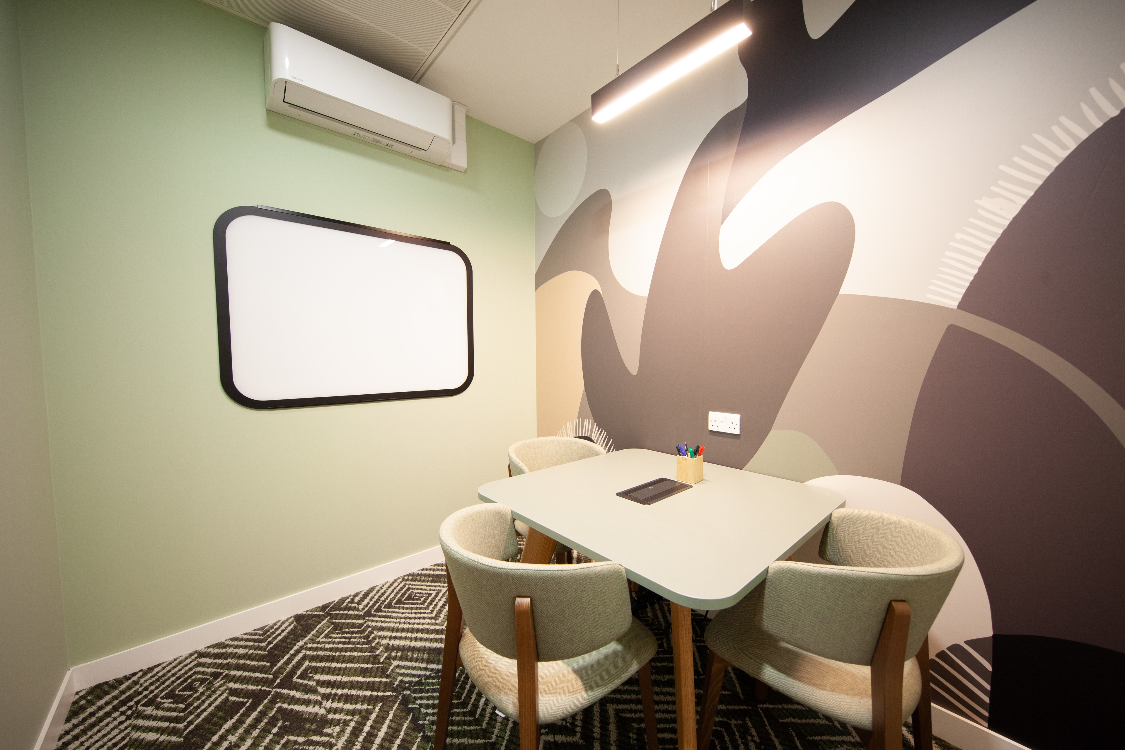 Photo of Runway East Bloomsbury, Wells