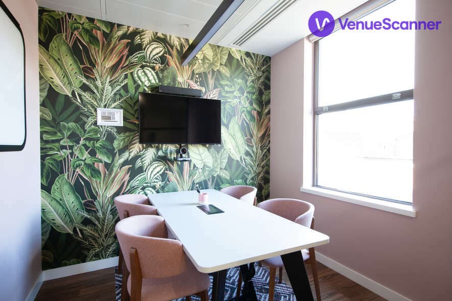 Wilson, Runway East Bloomsbury photo #1