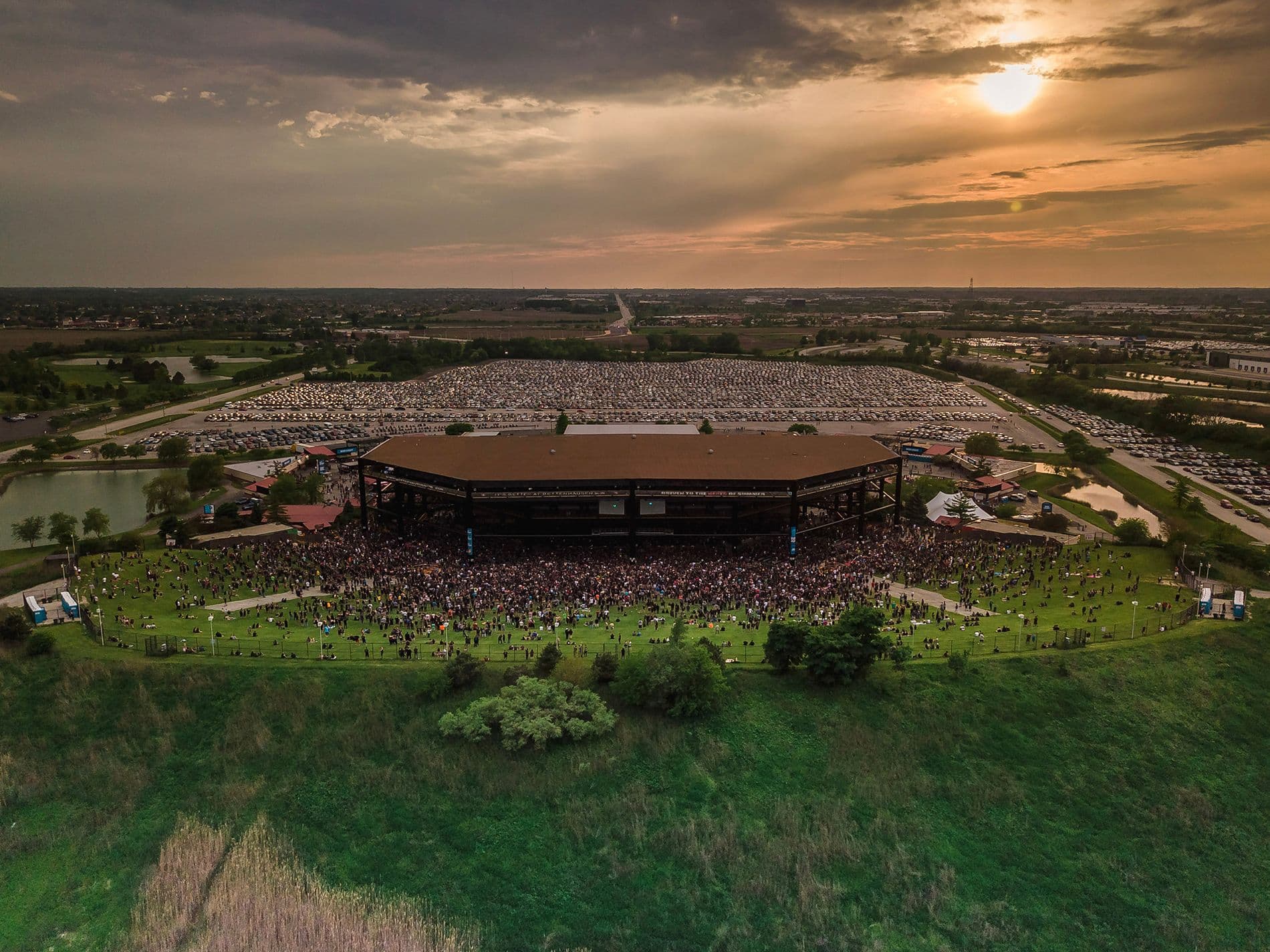 Stage, Credit Union 1 Amphitheatre photo #3