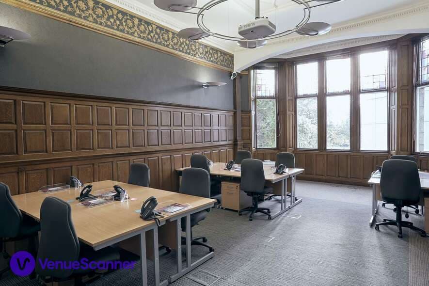 Citibase Aberdeen Queens Road photo #3