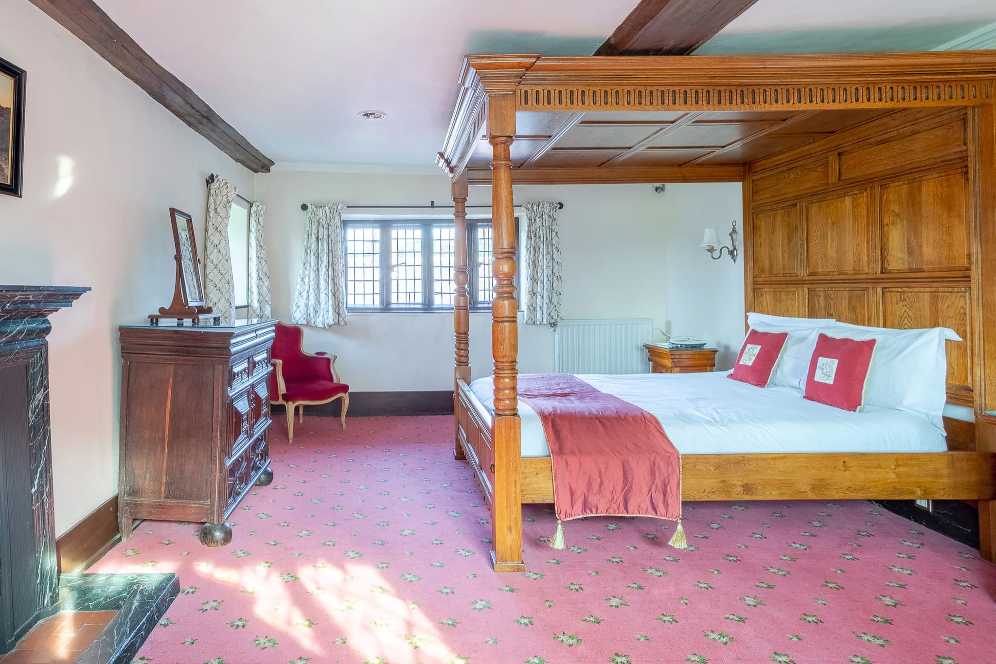 Main House ( Accommodation ), Hockwold Hall photo #8