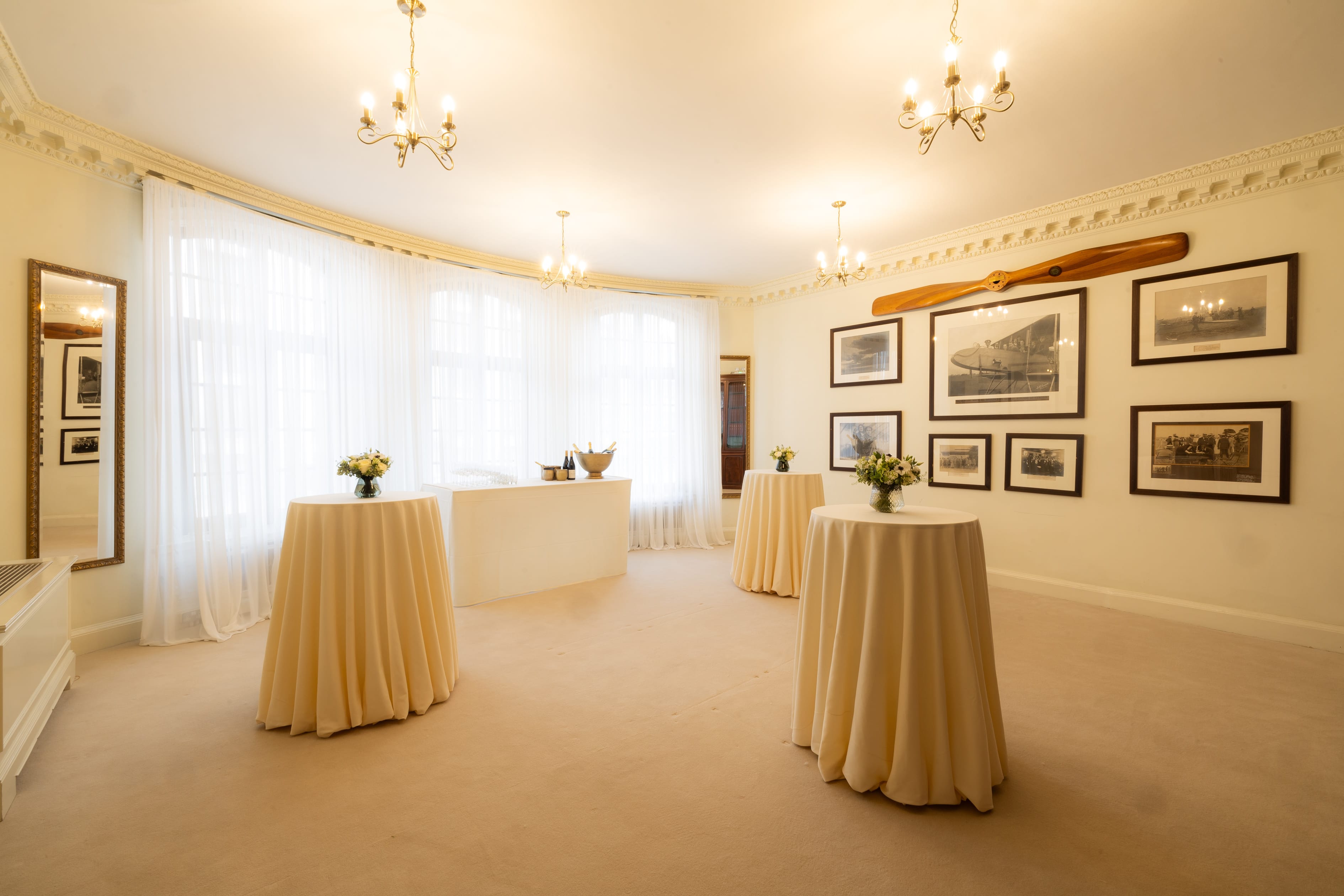 Photo of No 4 Hamilton Place, Sopwith Room