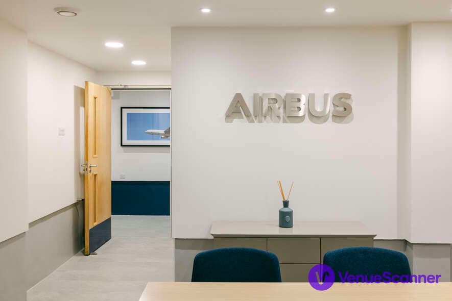 Airbus Boardroom, No 4 Hamilton Place photo #1