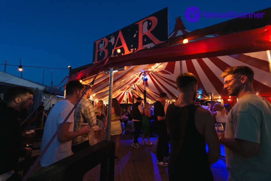 Urban Oasis photo #3