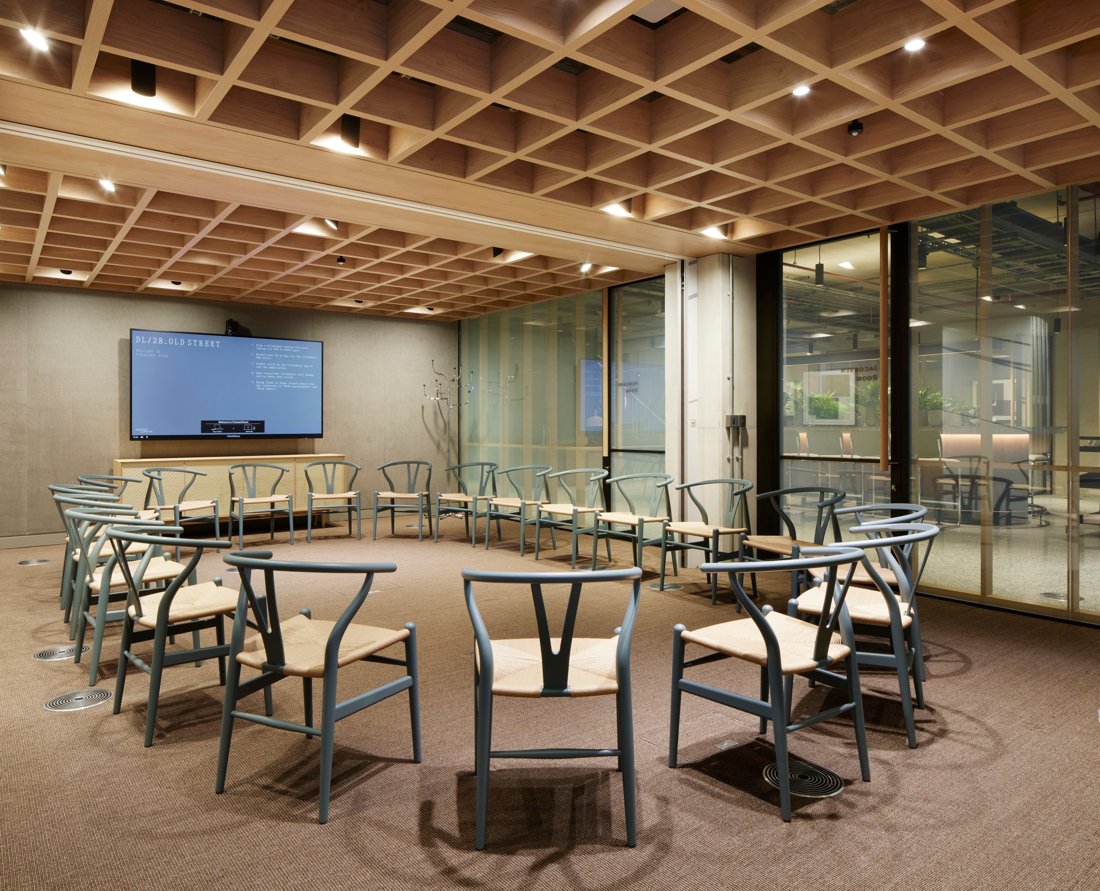 Perriand + Jacobsen Room, DL/28 Old Street photo #3