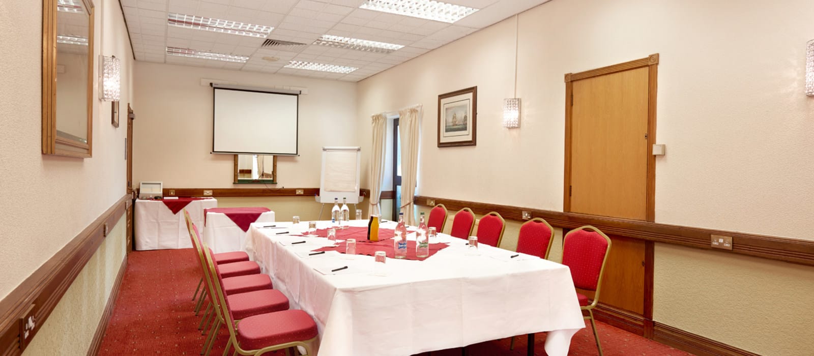 Photo of The Hillcrest Hotel - Widnes, The Traffalgar Suite