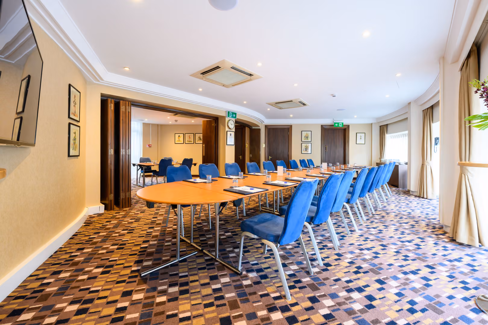 Allenby Room, Victory Services Club photo #1
