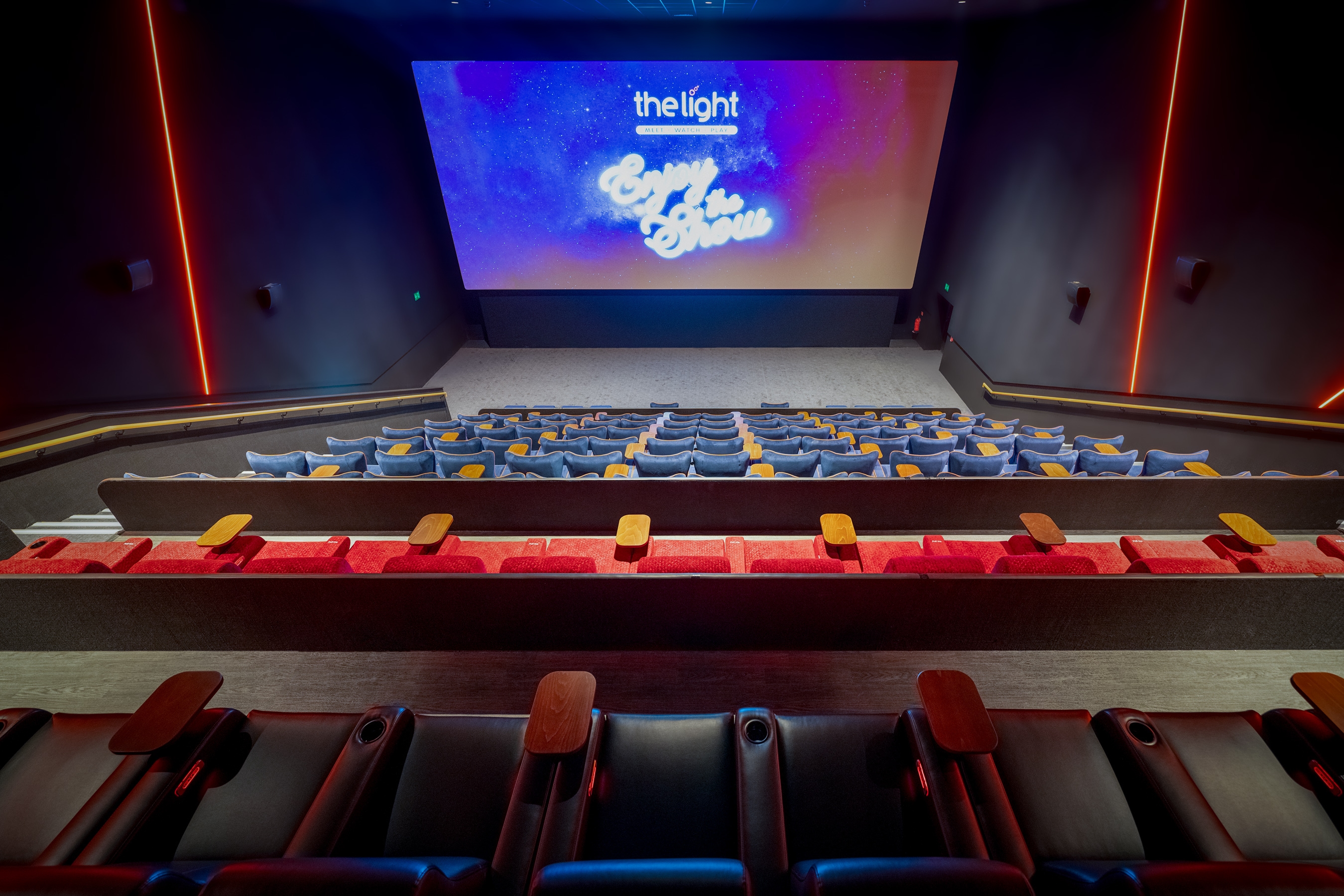 Photo of The Light, Redhill, Private Screens At The Light