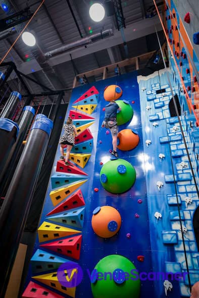 Adventure Climb, The Light, Redhill photo #3