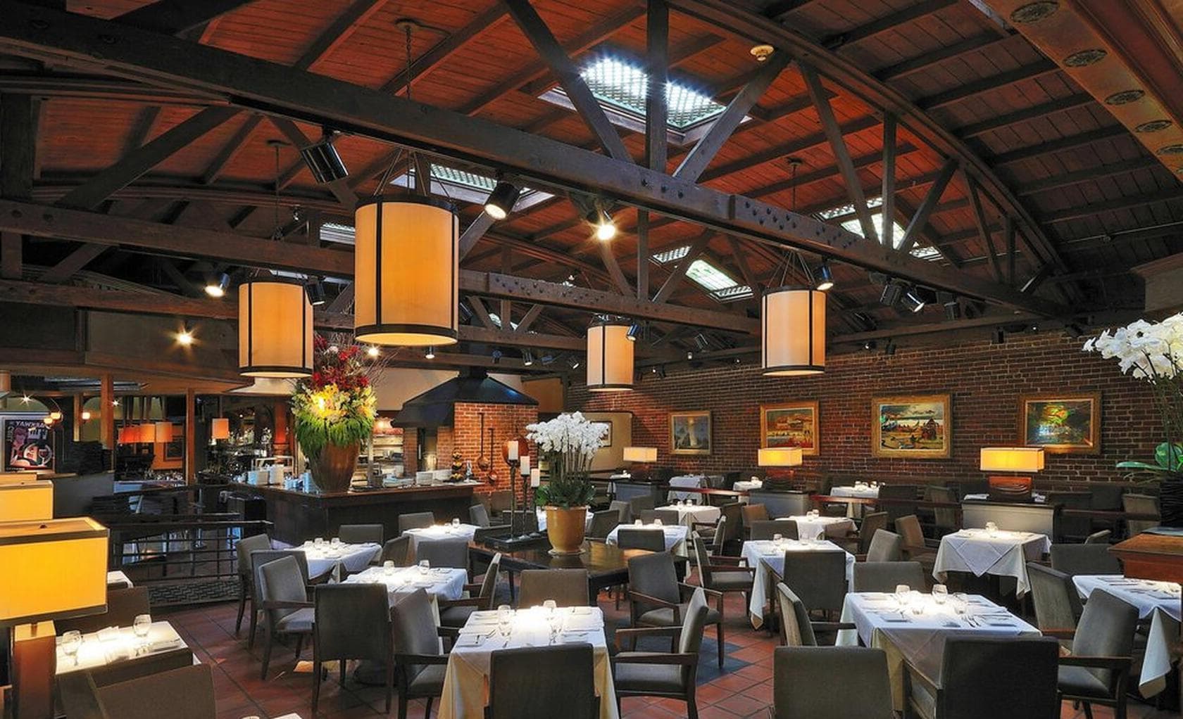 Full Buyout, Parkway Grill photo #1