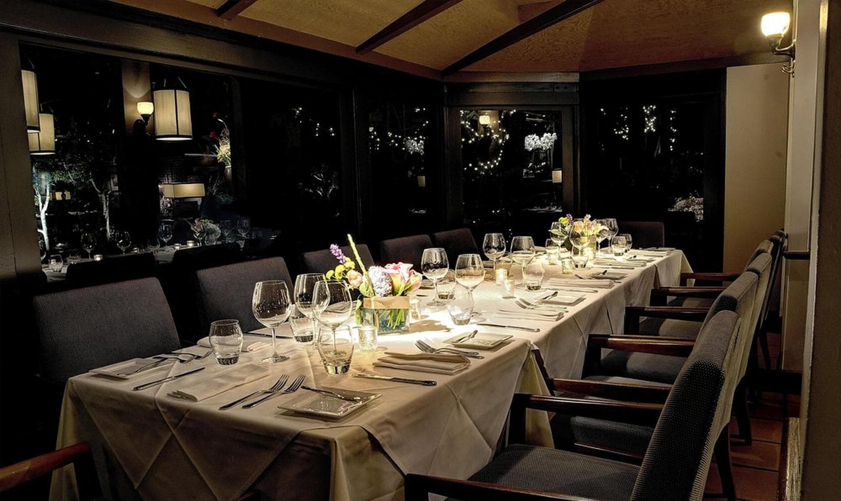 Atrium, Parkway Grill photo #1