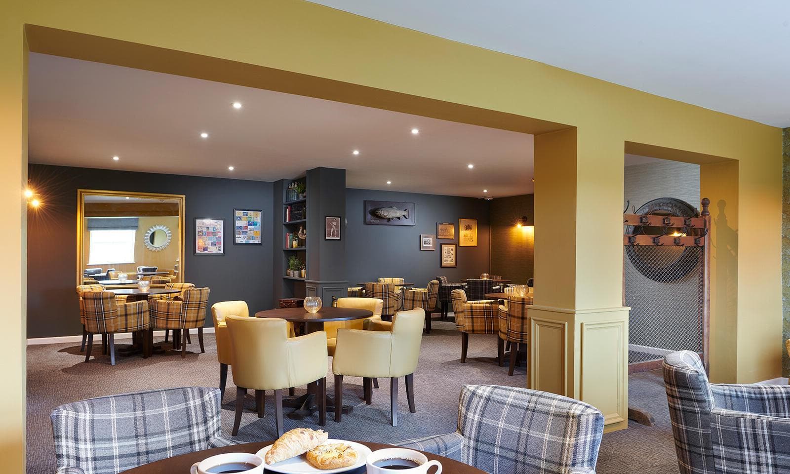 The Club Room, The Bridge House photo #1