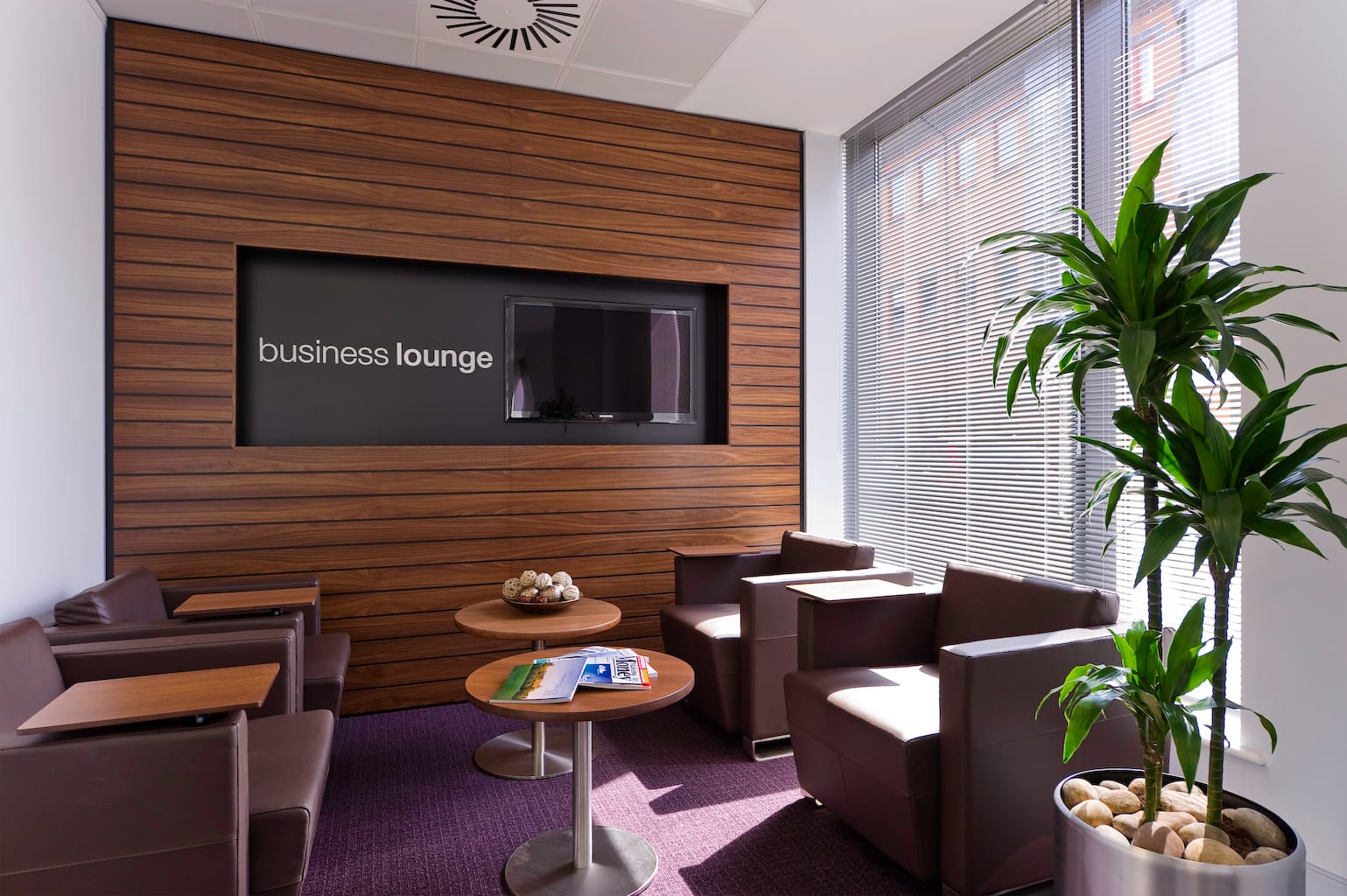 Photo of Regus Maidenhead Broadway, Boardroom02
