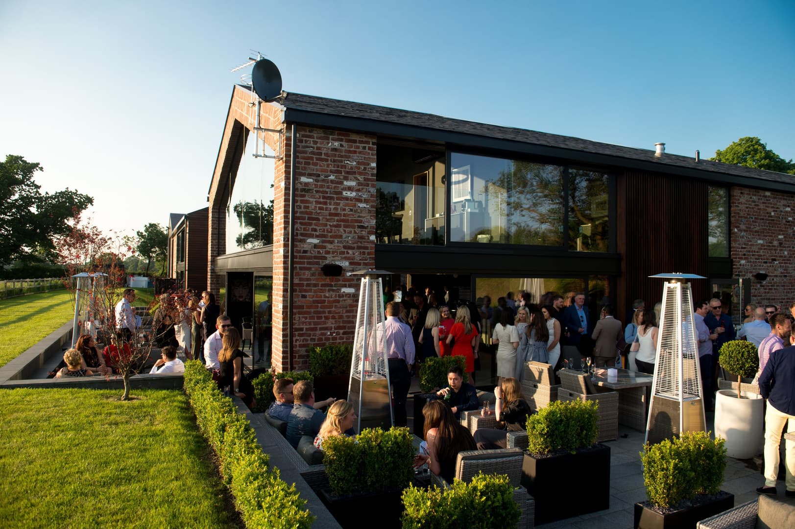 Terrace And Lounge, The Colony HQ photo #2