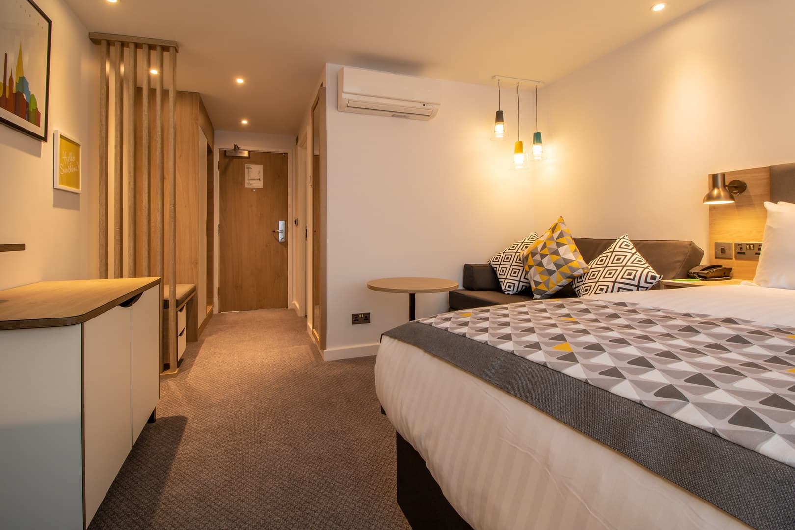 Stage Suites, Holiday Inn Leicester - Wigston photo #40