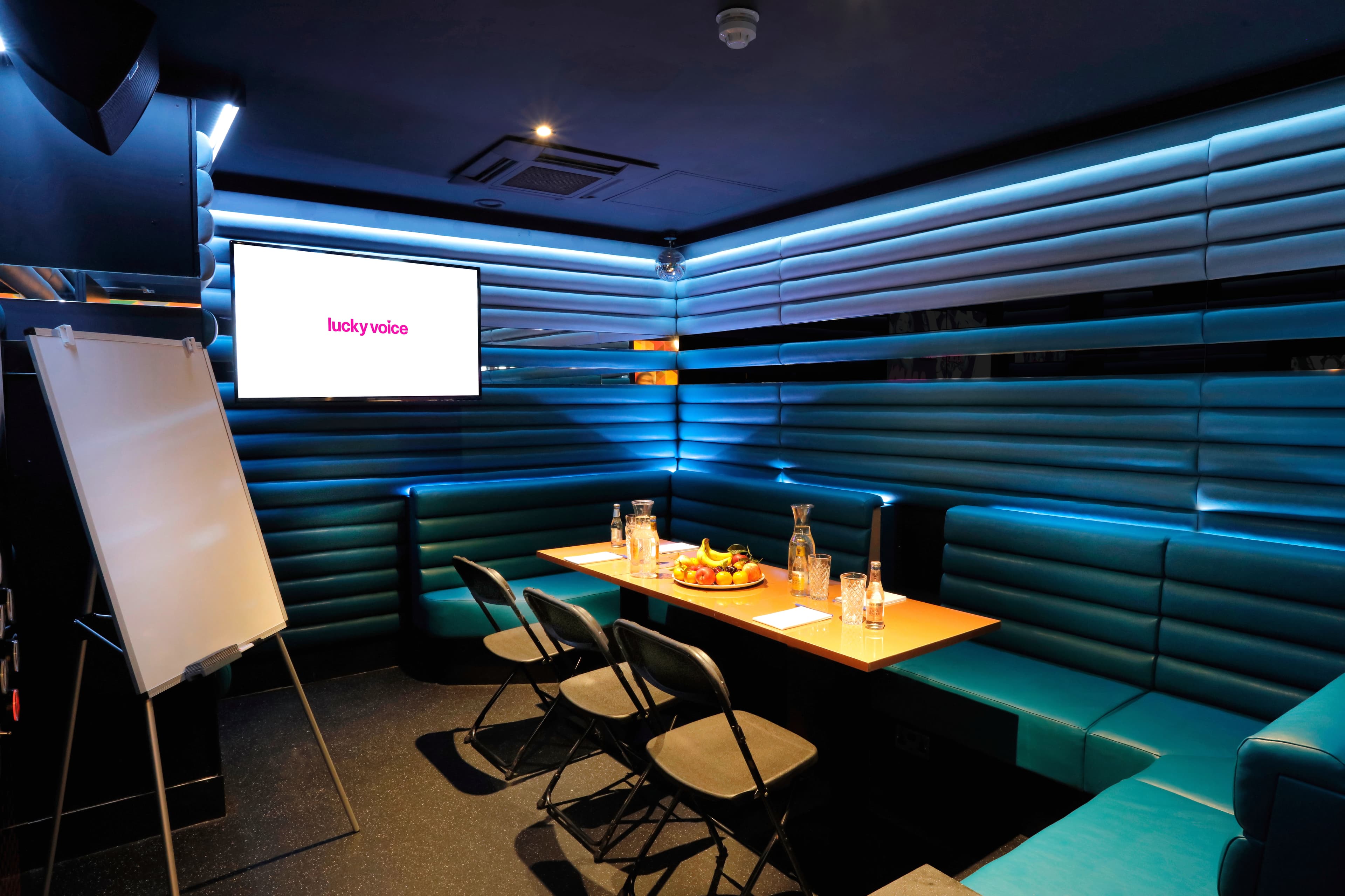 Meeting Room, Lucky Voice, Holborn photo #4