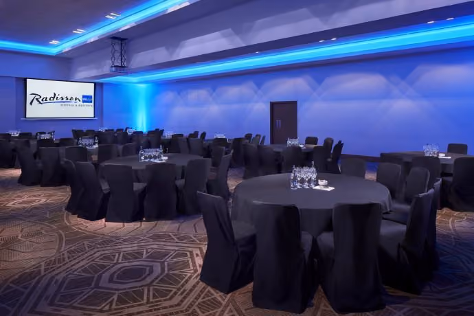Megalithic 1, Radisson Blu Hotel Glasgow photo #1