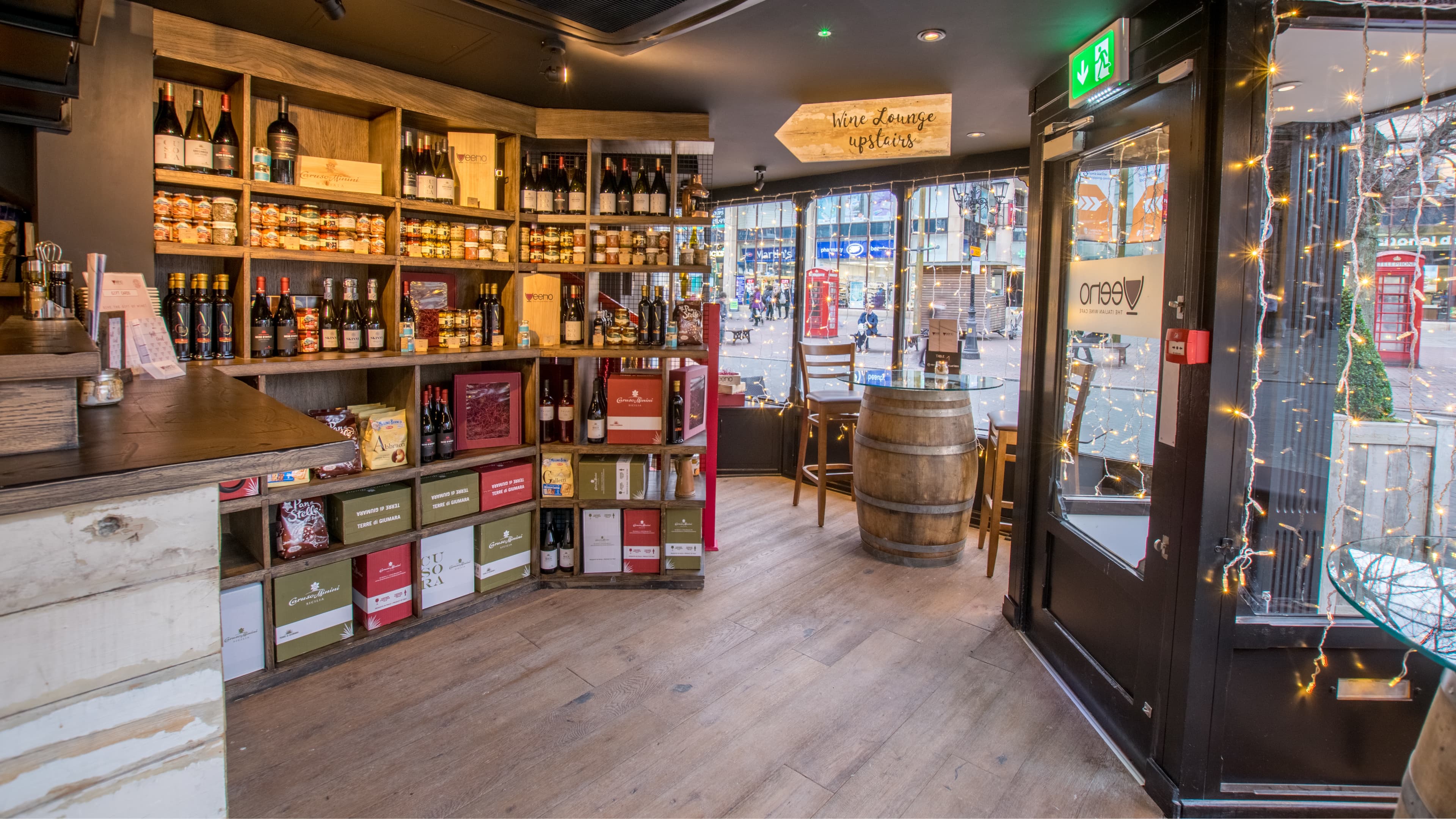 Veeno Chester photo #2