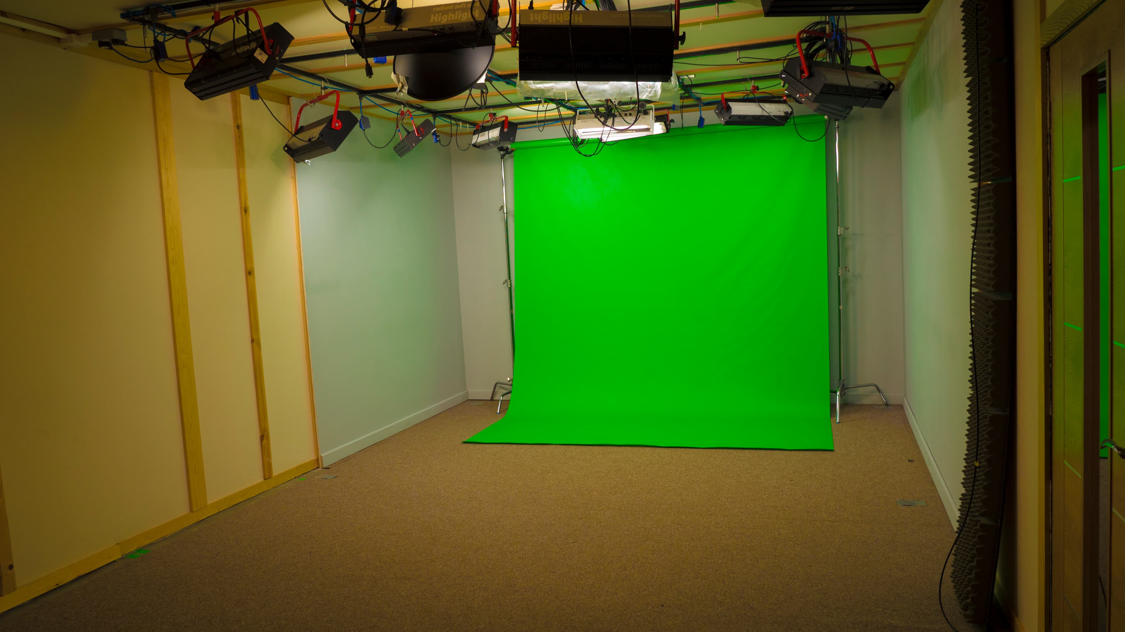 Soundproof Studio, Galleon Studios photo #4