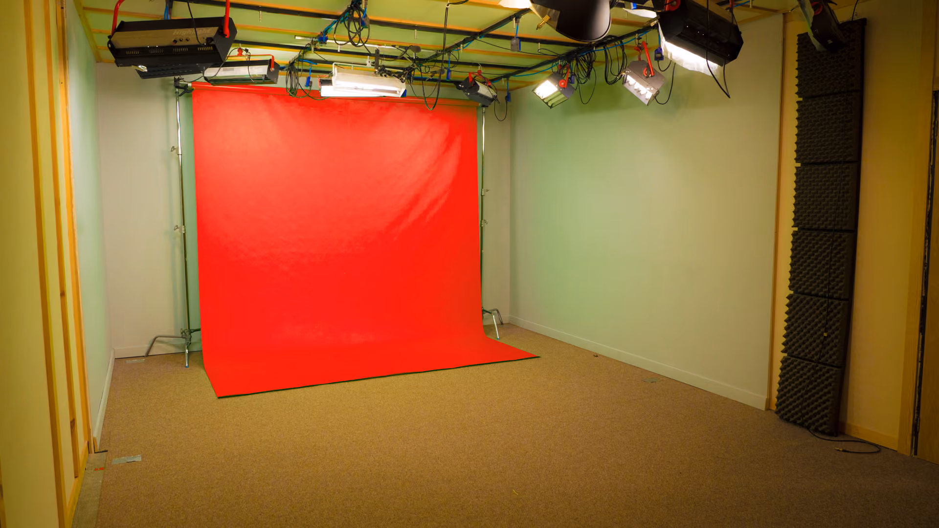 Soundproof Studio, Galleon Studios photo #2