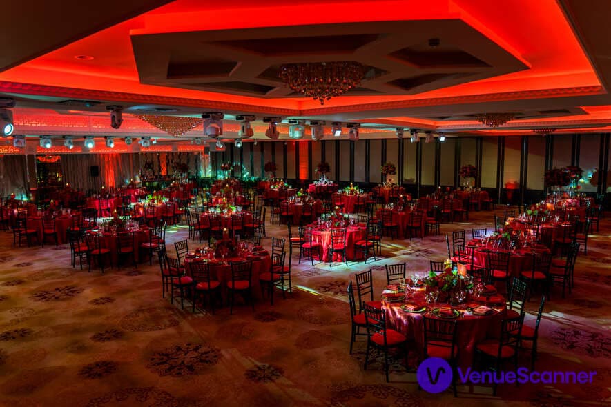 The Emirates Suite, Grand Sapphire Hotel And Banqueting photo #1