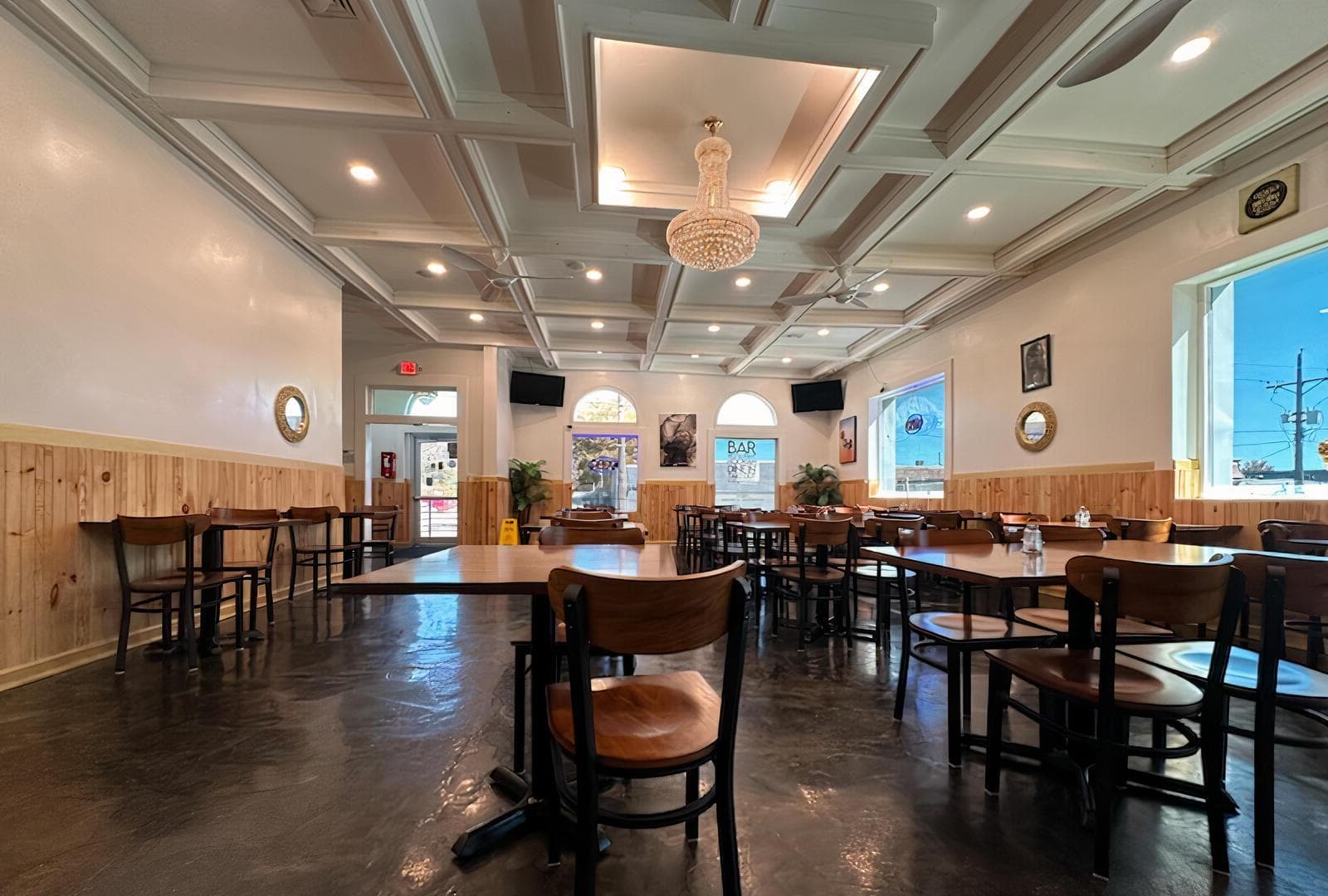 K & R International Restaurant & Bar, Restaurant, undefined photo #1