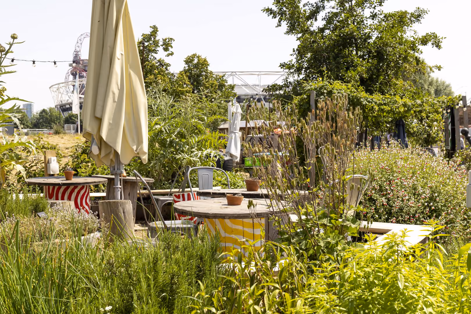The Riverside Terrace, Barge East photo #15