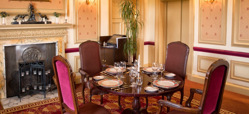 Photo of Cringletie House, Maguire