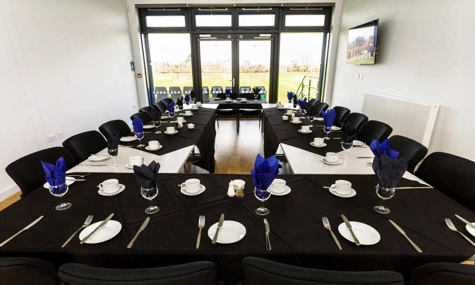 Meeting Room, Shaftesbury Park photo #1
