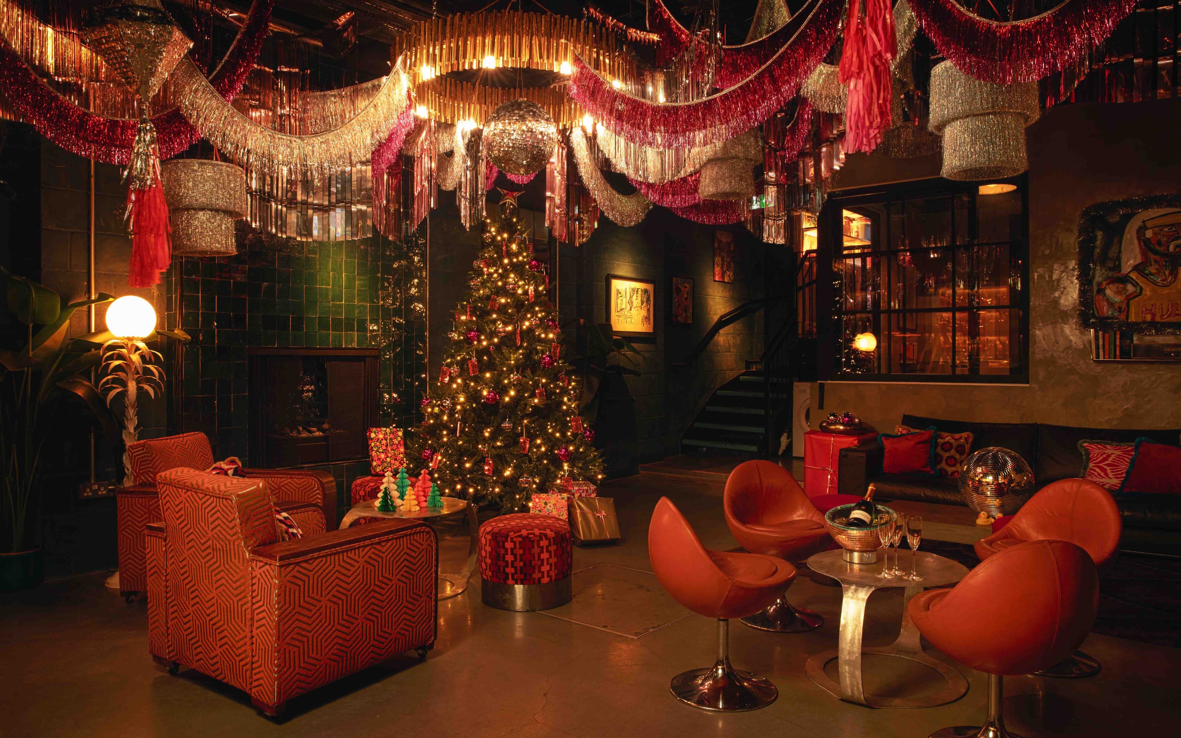 Christmas At The Little Scarlet Door, The Little Scarlet Door photo #10