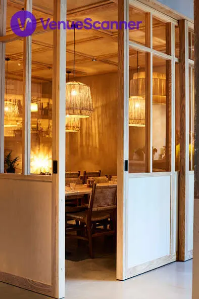 Caravan Canary Wharf, Maple Room photo #3