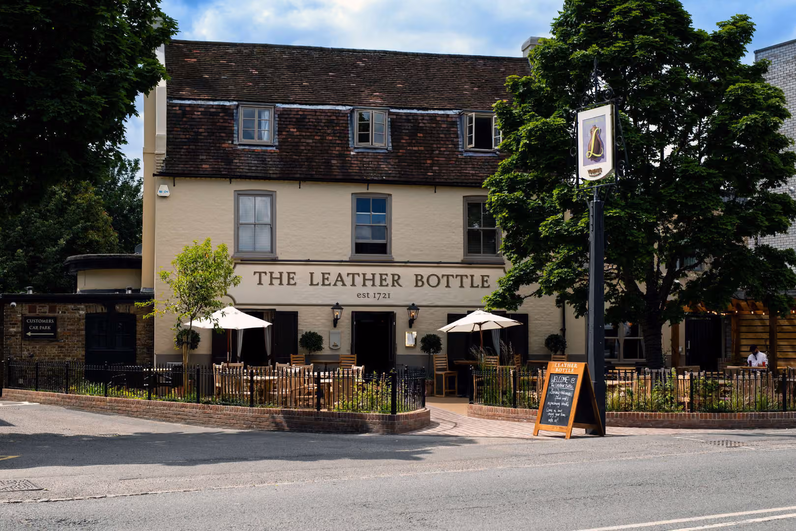 The Lounge, The Leather Bottle, Earlsfield photo #2