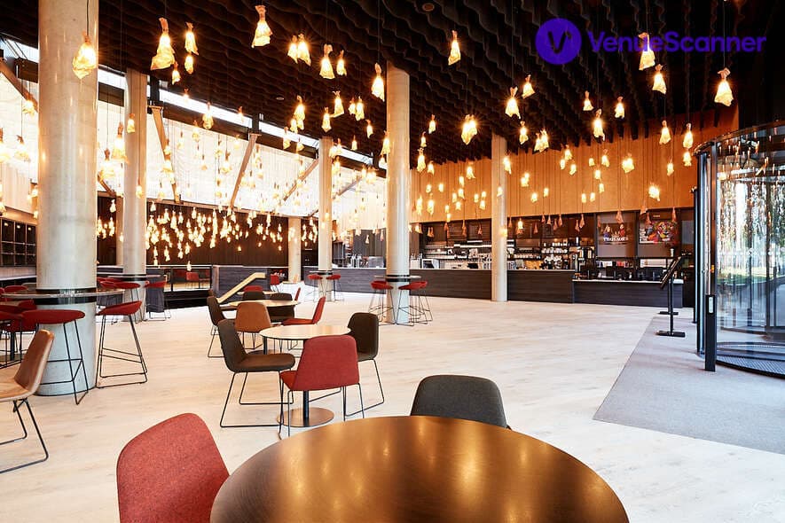 Lower Foyer, Bridge Theatre photo #6