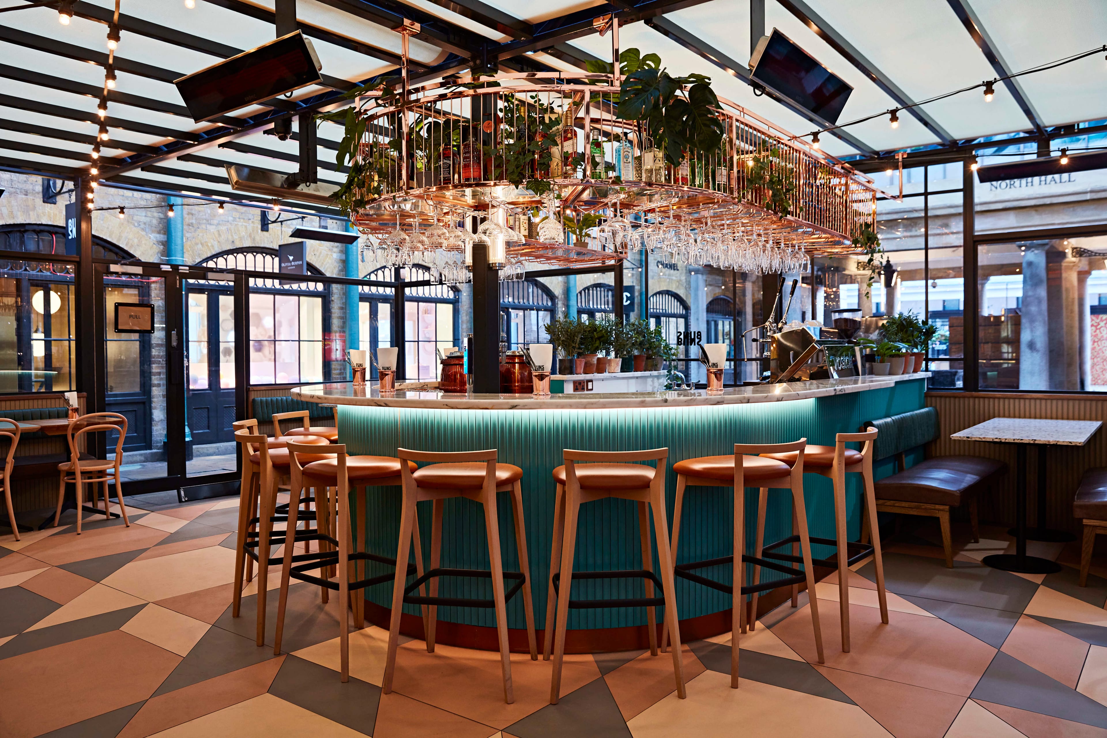 Photo of Buns & Buns, Bar Space