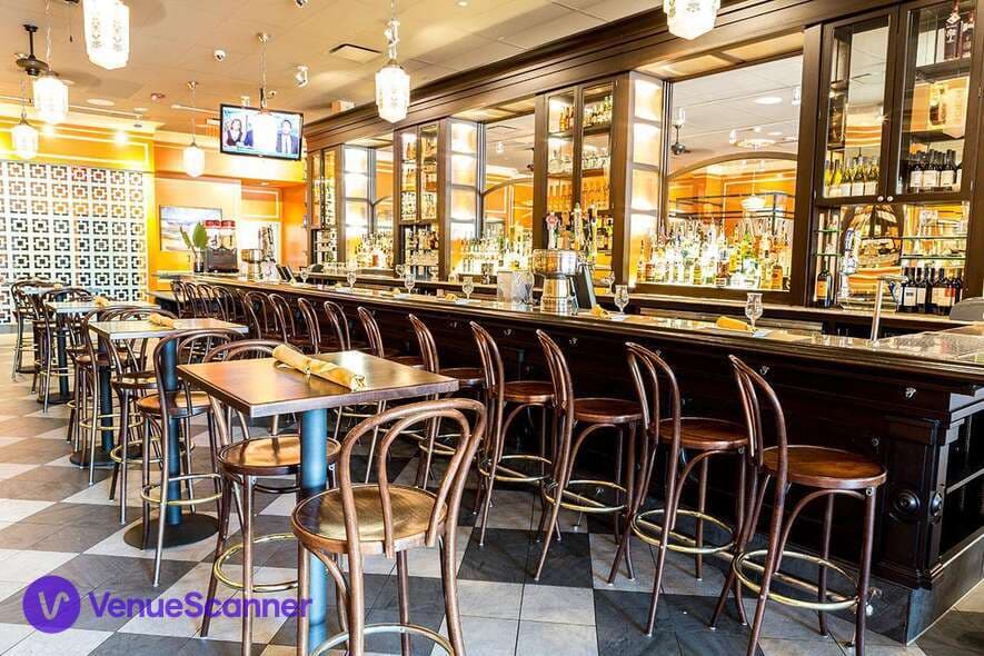 Havana Central Roosevelt Field photo #3