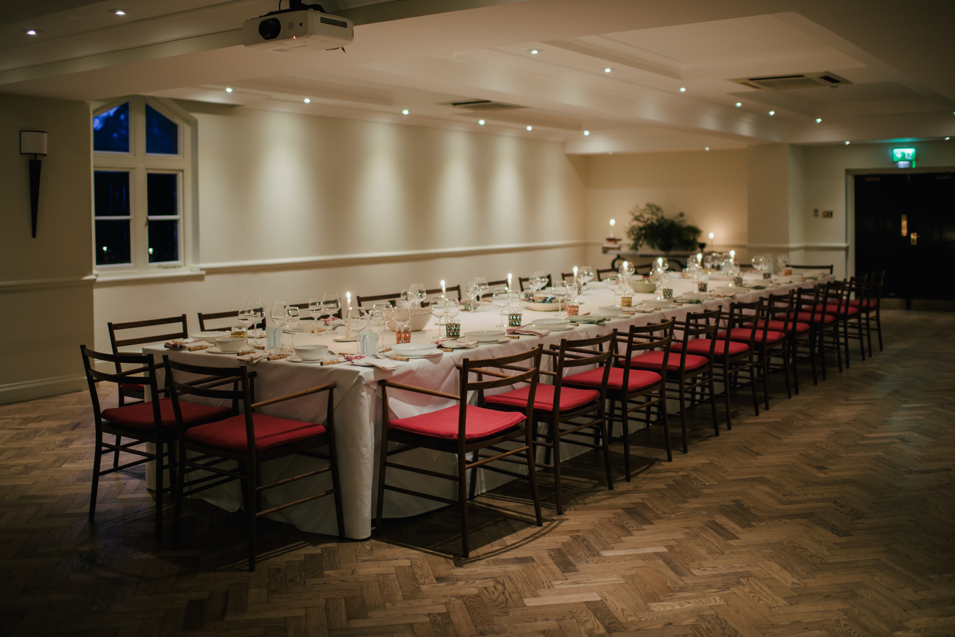 The Big Room, The Oakley Court photo #4